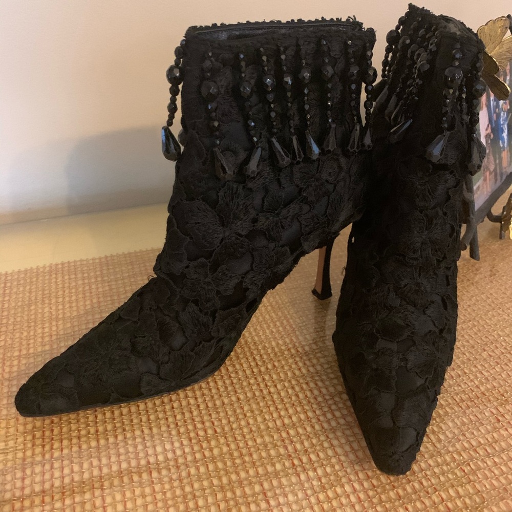 Manolo Blahnik Black lace with beads ankle boots